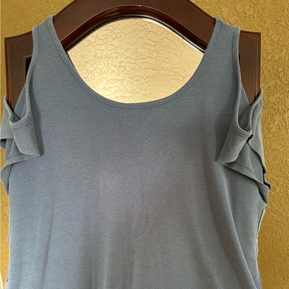 Love Scarlett bare shoulder top size xl blue gray in color